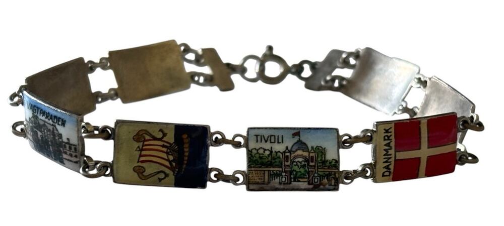 8 Enamel Denmark Scenic Plaques Silvertone Souvenir Travel Bracelet Vintage